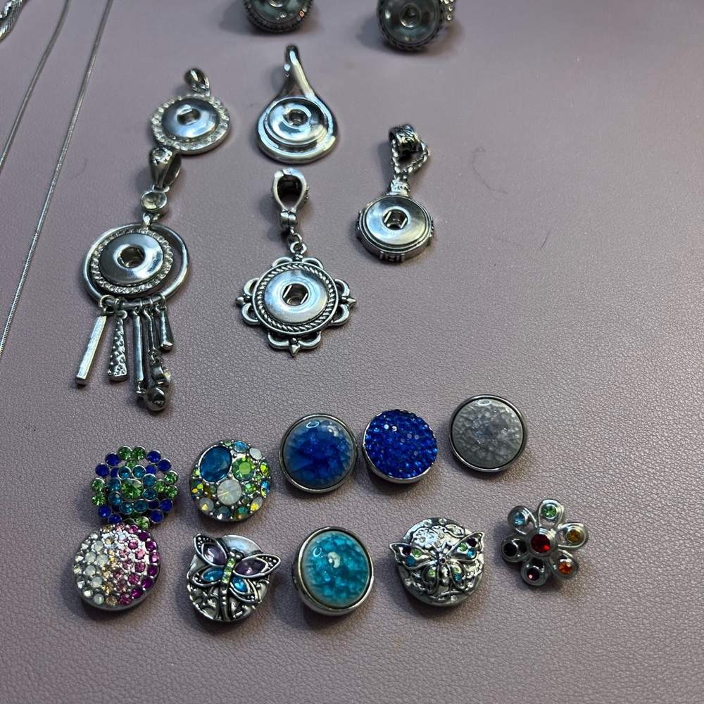 Silver Jewelry Set With Interchangeable Chams/Sna… - image 3